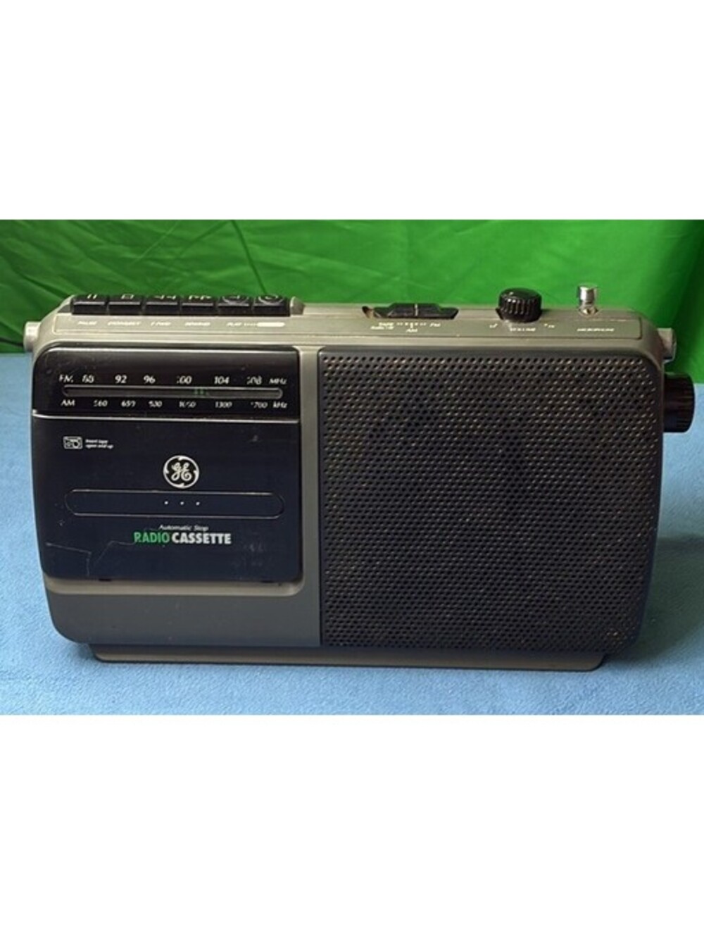Vintage GE Cassette Player AM FM Radio Player
